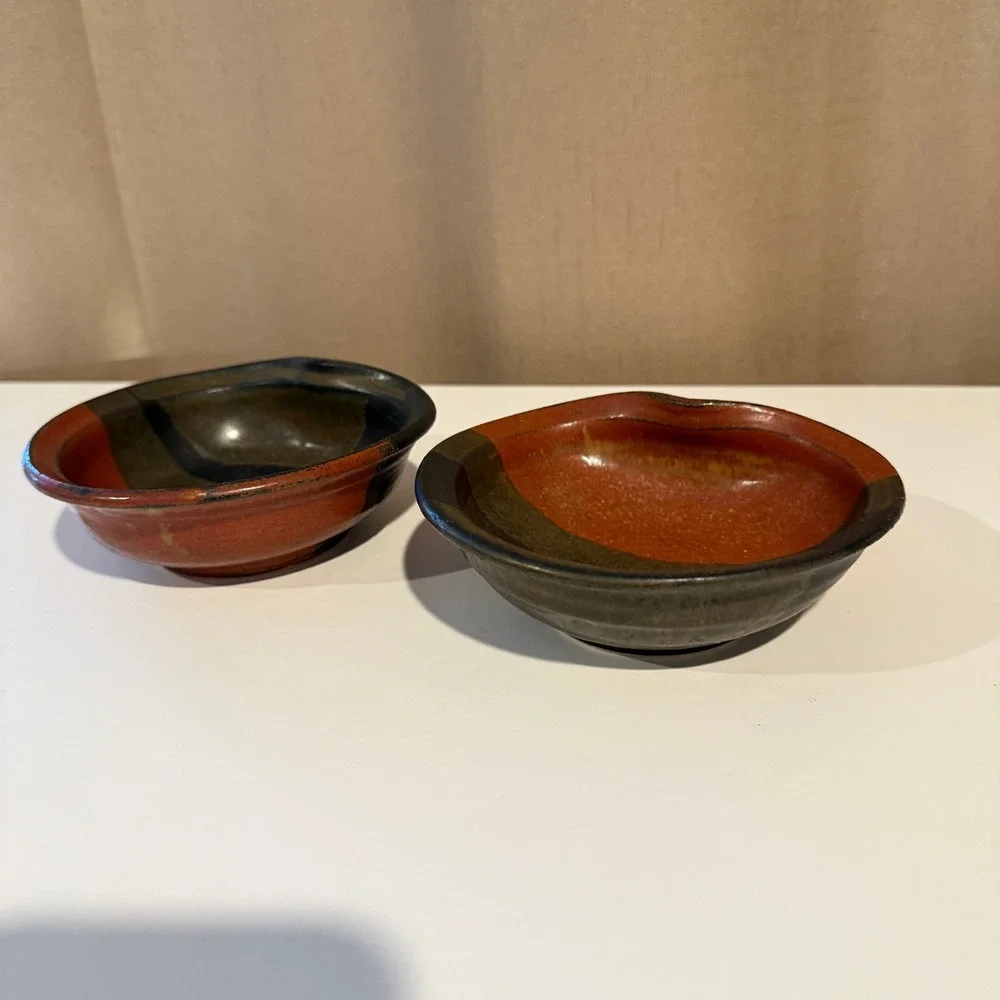 Signed Studio Pottery Pinched Edge MCM Bowls Set of 2 Earthy Glaze Small Dishes
